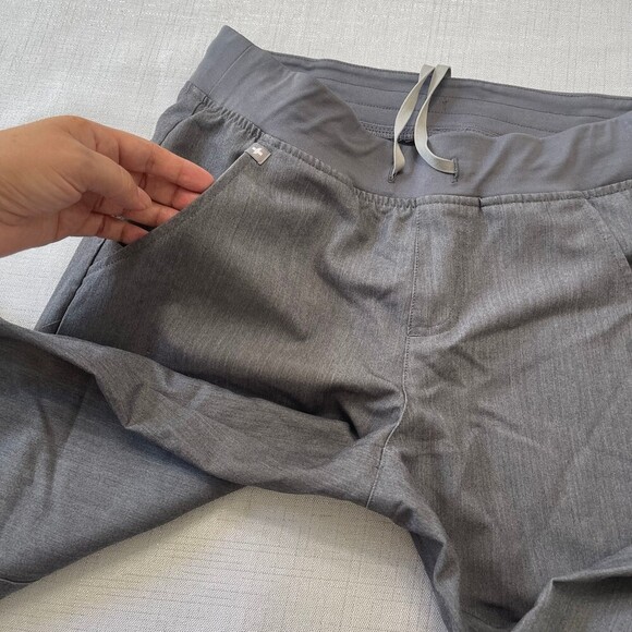 FIGS Women’s Scrub Pants. Gray Size S - Picture 4 of 8